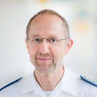 Klinischer Direktor Oberstarzt Dr. med. Burkhard Klemenz für die Klinik Nuklearmedizin am Bundeswehrkrankenhaus Ulm
