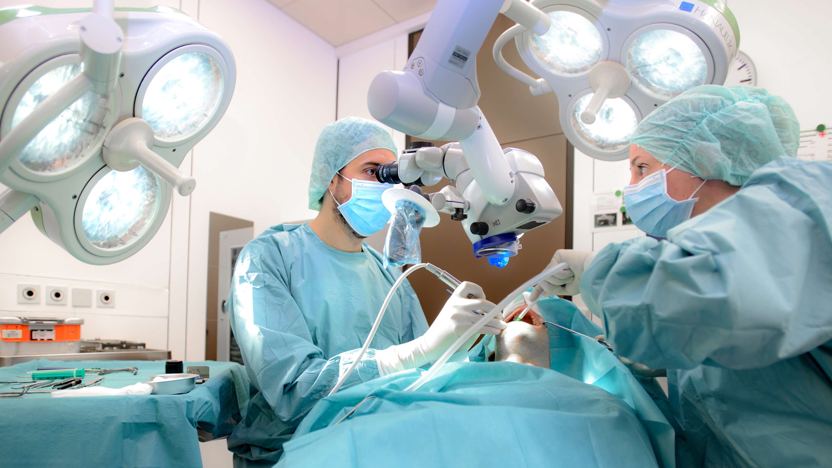 Mund, Kiefer und plastische Gesichtschirurgie