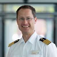 Flottenarzt Dr. med. Falk von Lübken 