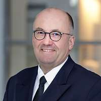 Klinischer Direktor Flottenarzt Dr. Michael Benker