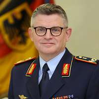 Kommandeur und Ärztlicher Direktor Generalarzt Dr. med. Ralf Hartmann vom Bundeswehrkrankenhaus Berlin