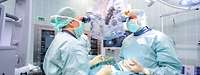 Operation in der Klinik für Neurochirurgie am Bundeswehrkrankenhaus Hamburg