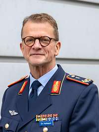 Kommandeur und Ärztlicher Direktor Oberstarzt Dr. Thomas Harbaum vom Bundeswehrkrankenhaus Hamburg Kommandeur und Ärztlicher Direktor Oberstarzt Dr. Thomas Harbaum vom Bundeswehrkrankenhaus Hamburg