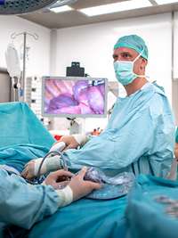Klinik für Allgemein-, Viszeral- und Thoraxchirurgie am BundeswehrZentralkrankenhaus Koblenz Klinik für Allgemein-, Viszeral- und Thoraxchirurgie am BundeswehrZentralkrankenhaus Koblenz