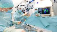 Operation in der Klinik für Neurochirurgie am BundeswehrZentralkrankenhaus Koblenz Operation in der Klinik für Neurochirurgie am BundeswehrZentralkrankenhaus Koblenz