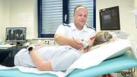 Ultraschalluntersuchung in der Klinik für Gefäßchirurgie am BundeswehrZentralkrankenhaus Koblenz