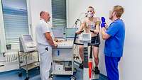 Elektrokardiogramm in der Klinik für Innere Medizin am Bundeswehrkrankenhaus Westerstede Elektrokardiogramm in der Klinik für Innere Medizin am Bundeswehrkrankenhaus Westerstede