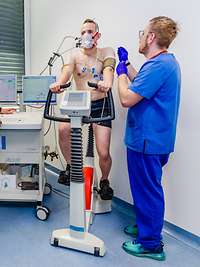 Elektrokardiogramm in der Klinik für Innere Medizin am Bundeswehrkrankenhaus Westerstede Elektrokardiogramm in der Klinik für Innere Medizin am Bundeswehrkrankenhaus Westerstede