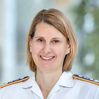 Oberfeldarzt Dr. Sabine Wenninger