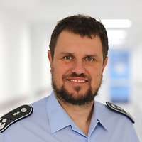 Kommissarischer Direktor des Instituts Oberfeldarzt Dr. med. Gunnar Müller, MHBA