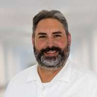 Oberarzt für ECMO/ECLS Programm Dr. med. Matthias Endlich-Böse der Klinik für Herzchirurgie