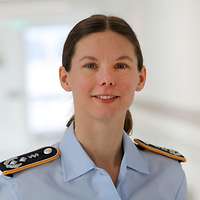 Klinische Direktorin der Klinik für Neurologie Oberfeldarzt Dr. Karin Braumandl