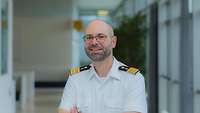 Klinik für Radiologie und Neuroradiologie Klinischer Direktor Flotillenarzt PD Dr. Hackenbroch