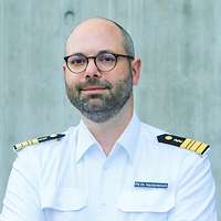 Klinik für Radiologie und Neuroradiologie Oberarzt Flotillenarzt PD Dr. Hackenbroch